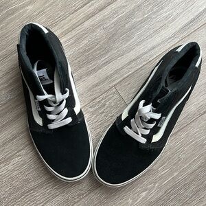 Vans Men’s Sneakers Black and White Size 8.5
